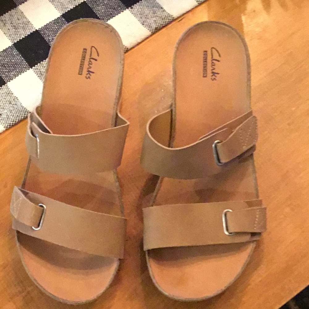 Clark brand wedge sandals hardly worn size 9 - Picture 2 of 5